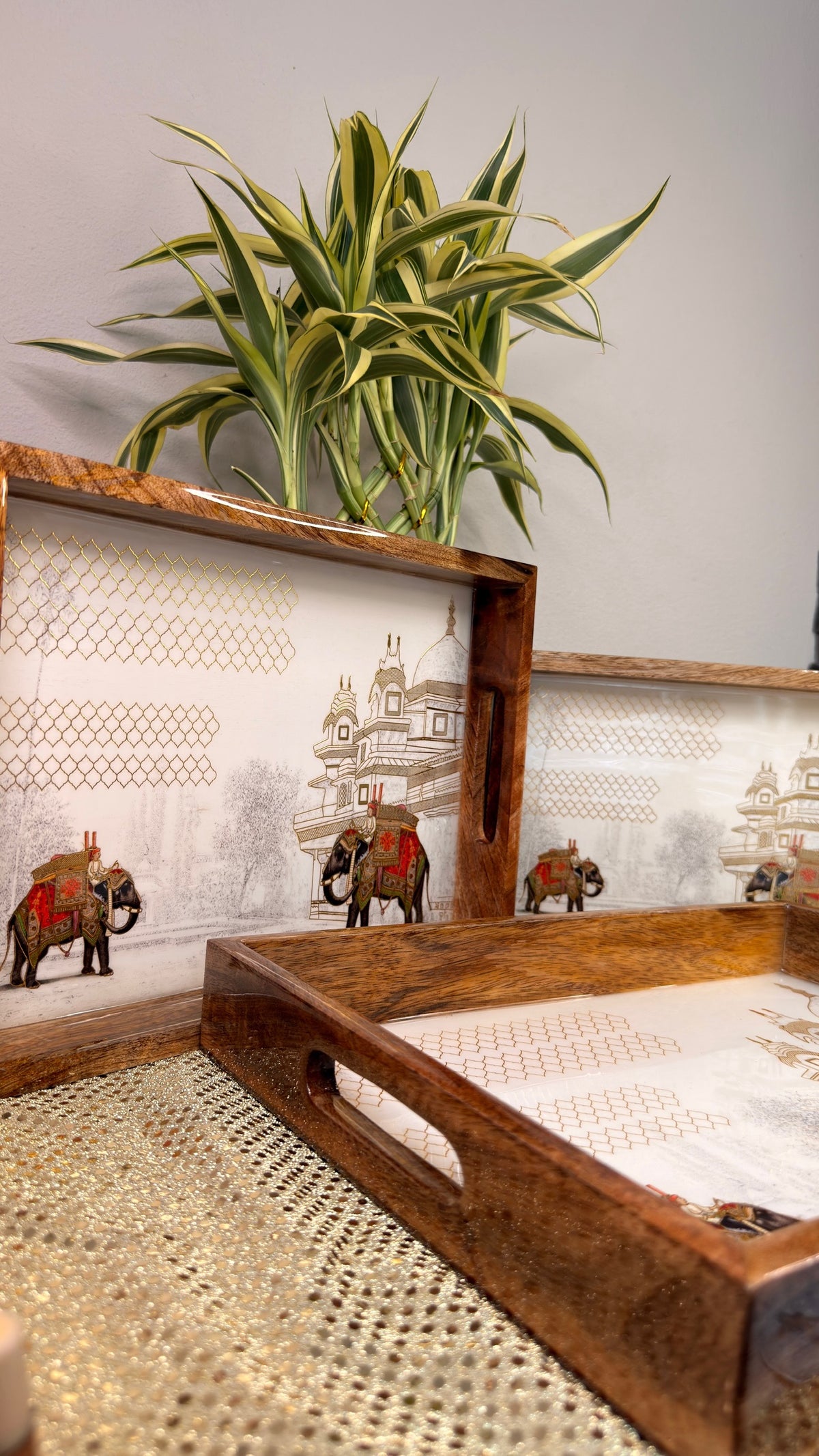 Close-up of Mughal elephant and palace artwork on sheesham wood tray